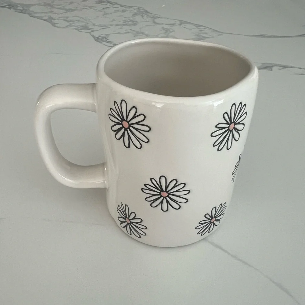 💕Rae Dunn Cute.MOM MUG💕
